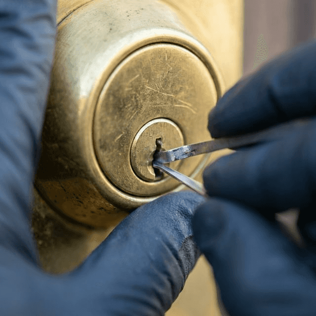 开门锁 - 成都锁开匠芯24小时紧急开锁服务